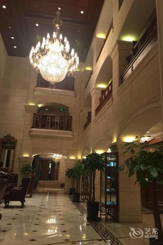 Huzhou International Hotel Esterno foto